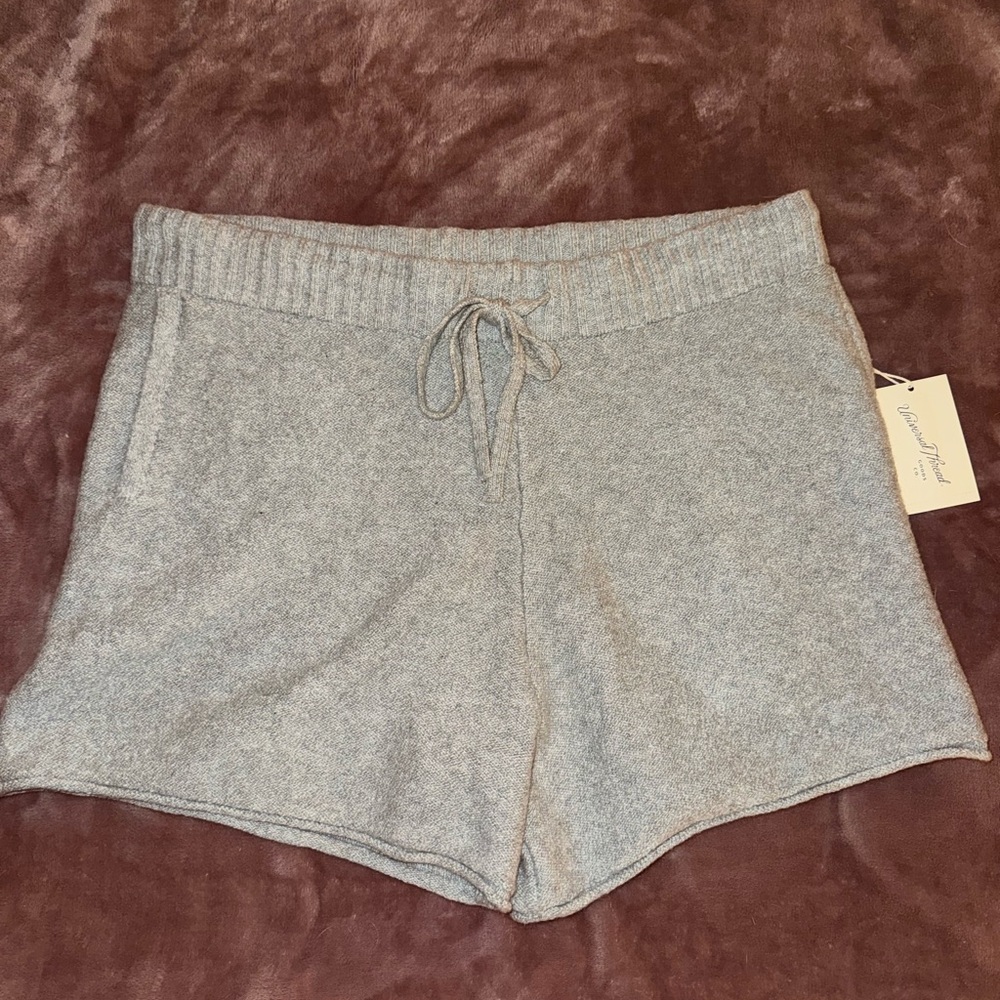 Universal Thread Light Gray Athletic Shorts